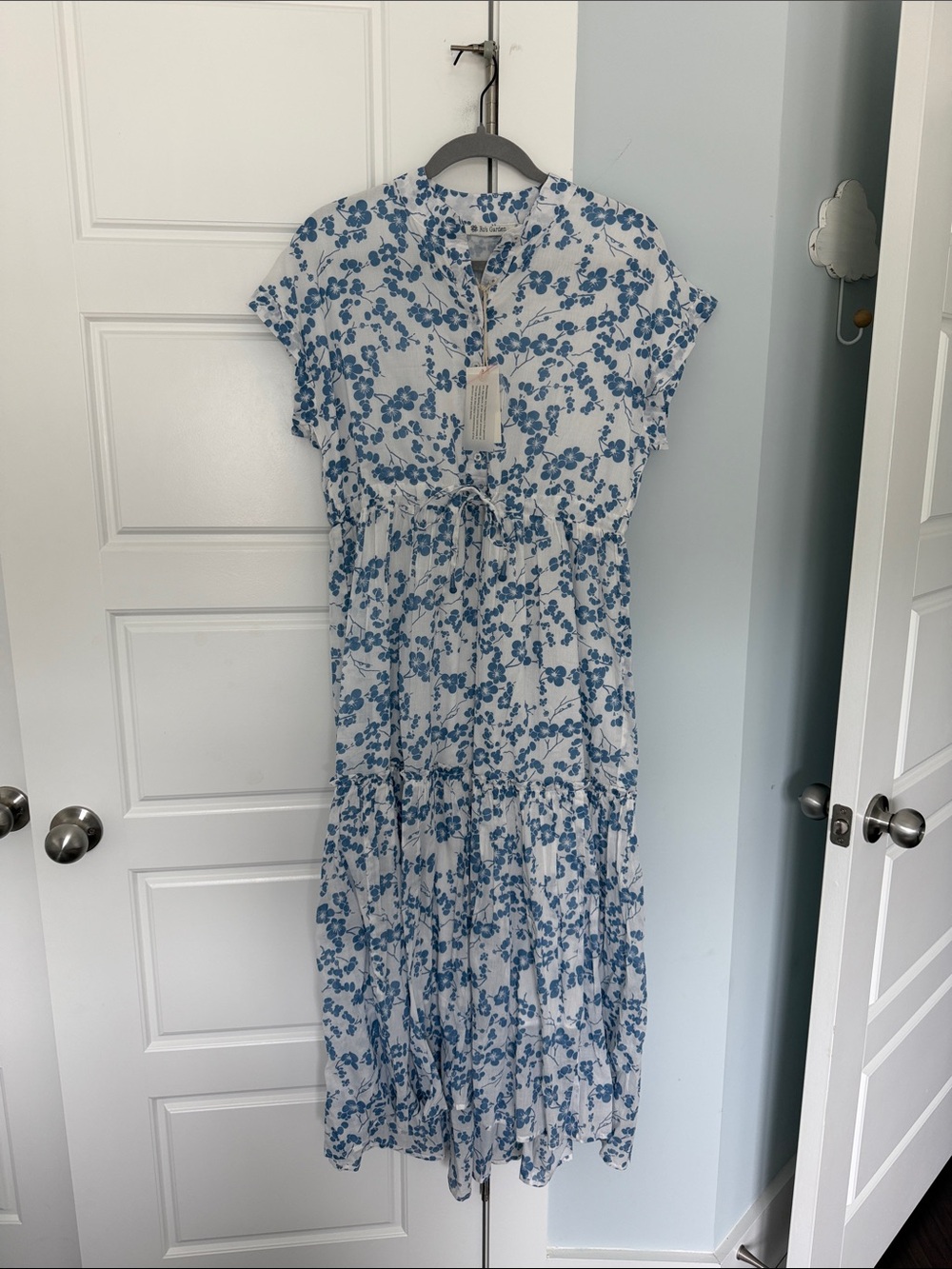 Ro’s Garden Blue Floral Tiered Midi Dress with Drawstring Waist - Sz Small (NWT)
